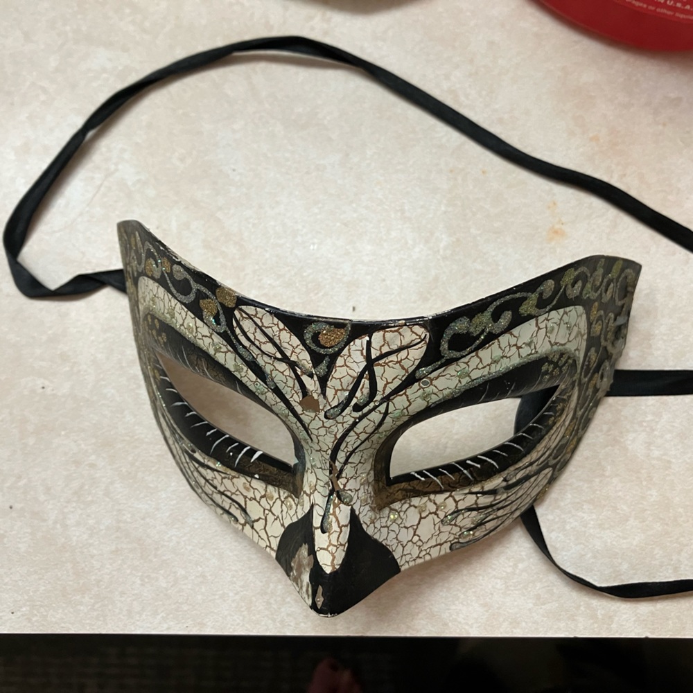 Beautiful bird beak Halloween mask